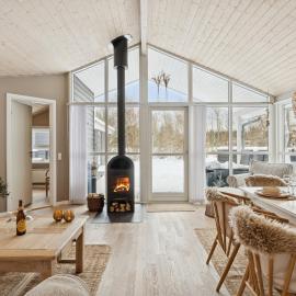 Holiday Home With Covered Terrace, hotell i Ålbæk