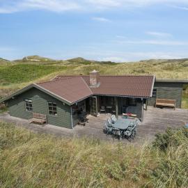 Summerhouse In Peaceful Surroundings، فندق في Pandrup