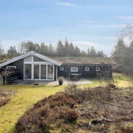 Lovely Holiday Home With Spa Sauna And Peace, hotelli kohteessa Fjerritslev