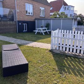 Cozy Holiday Apartment Located By Tejn Harbor, hotel a Allinge