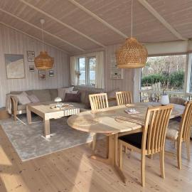 Bright And Cozy Summer House With Spa And Sauna, hotel u gradu 'Græsted'