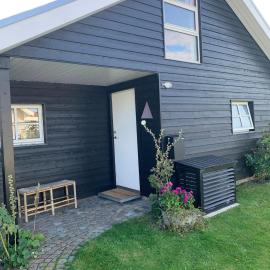 Cozy Holiday Home Near Hasmark Beach, hotel u gradu 'Otterup'