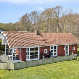 Cozy Holiday Home Near Forest And Beach