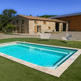 Maison provençale avec piscine et vue