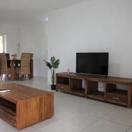 Spacious 4 bedrooms house in Rochedale South