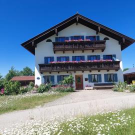 Asbichlerhof, hotel a Bad Endorf