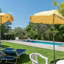 Pugliaholidayplus - IL VILLONE NEL BOSCO