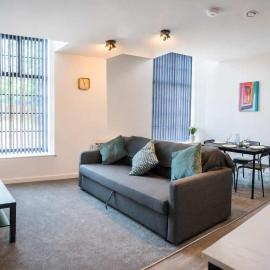 Modern 1 Bedroom Apartment in Derby with Parking, hotel v destinaci Derby