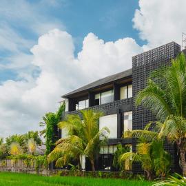 M4YA Berawa, hotel in Canggu