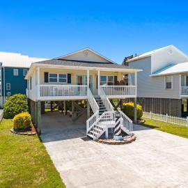 Surfside Serenity Villa - Steps to the Beach, hotel Surf Cityben