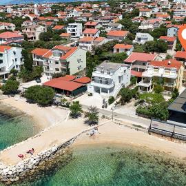 Apartments Lea, hotel u gradu Mandre