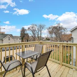 Lake Michigan Escape w/ Balcony & Yard