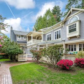 Kerrisdale cozy house, hotel in Vancouver