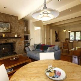 Charming House in Furbo 14 mins from Galway, khách sạn ở Galway