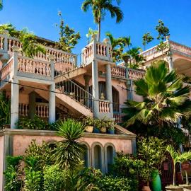RoofTop Boutique Hotel Adults Only, hotel sa Serekunda