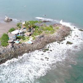 Isla Quimera Adults Only Beachfront Retreat，聖布拉斯的飯店