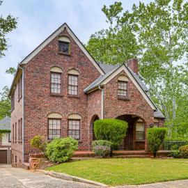 2-Unit Combo w/ Game Room, 2 Mi to Uptown!