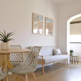Barreiro Central House Apartamento T2 próximo do Barco para Lisboa, hotel in Barreiro