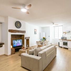 Appartement de caractère, 4 pers, village médiéval Martel, Animaux admis, WiFi gratuit - FR-1-828-15