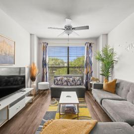 Spacious Blessed HOME for blessed guests at the Domain