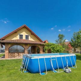 Forge Of Happiness With Pool - Happy Rentals, hotel em Gradac