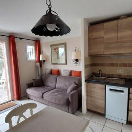 Maison Duplex 5p avec Terrasse, WIFI et Parking, Grospierres - FR-1-382-86