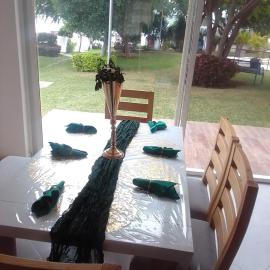 Vacation home with lake access and pool، فندق في تيكواسكيتامو