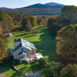 Beautiful Family Home Central to Mad River Valley
