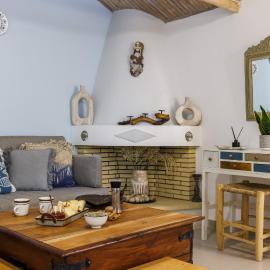 Yianna Cottage Studios, Hotel in Skopelos