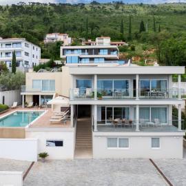 Pedacito Del Cielo Sea View Retreat - Privat Pool, Hotel in Zagorje