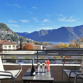 Santiago Home with Lake-View Balconies - Happy Rentals