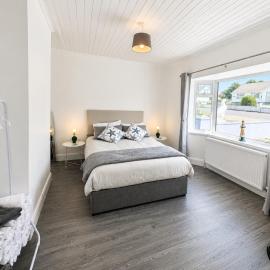McBride's Bungalow, Chapel Road Dungloe, hotel in Donegal
