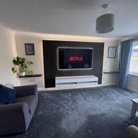Thirlwell Gardens, Ground floor Flat, Free Parking