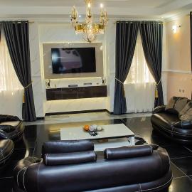 Stylish 3-Bedroom Home Lagos – hotel w mieście Lagos