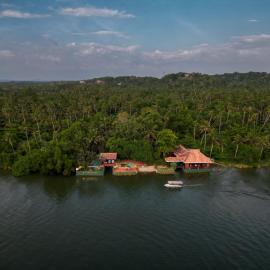 Thapovan waterscapes, hotel a Pūvār