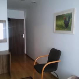 Pod Zachrypniętym Kogutem, Hotel in Glewo