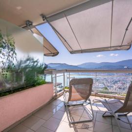 La Maison du Bonheur - Happy Rentals, хотел в Aldesago