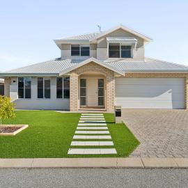Luxury Waterfront 5-Bed Family Home Near Mandurah, hotel v destinácii Falcon