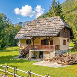 Chalet Primus Near Soča Gorge - Happy Rentals, hotel sa Soča