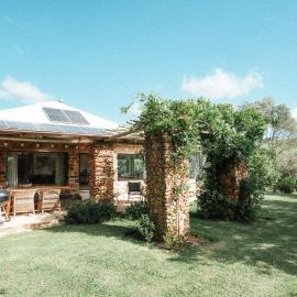 The Homestead at Qambathi Mountain Reserve - pets welcome - Wood fired hot tub, hotel i Elandskop
