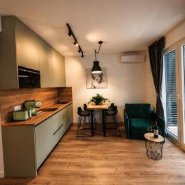 ''Nikol'' Charming Cozy Studio, Balcony & free Parking
