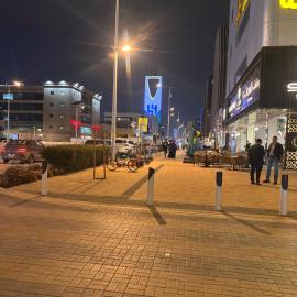3غرف وصالة وحمامين شارع العليا مقابل برج المملكة