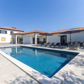 Casa Perla, viešbutis mieste Filipac
