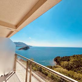 Tophill Altezza 9 Breathtaking Views and Terrace