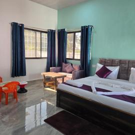 Rainbow Cottage Stays, hotel i Kanha