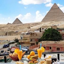 Golden Pyramids Inn