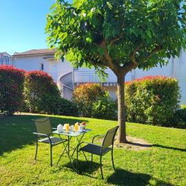 Appartement 2 chambres avec Piscine et accès direct à la mer