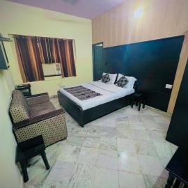 Gaurav Boarding House