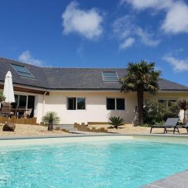 Villa familiale avec piscine chauffée - 10 personnes - proche mer - Bretagne
