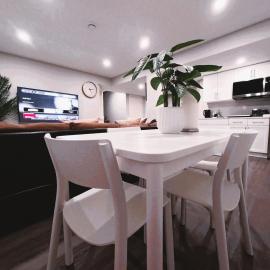 Prairie Luxury 2 Bedrooms Home, hotel in Winnipeg